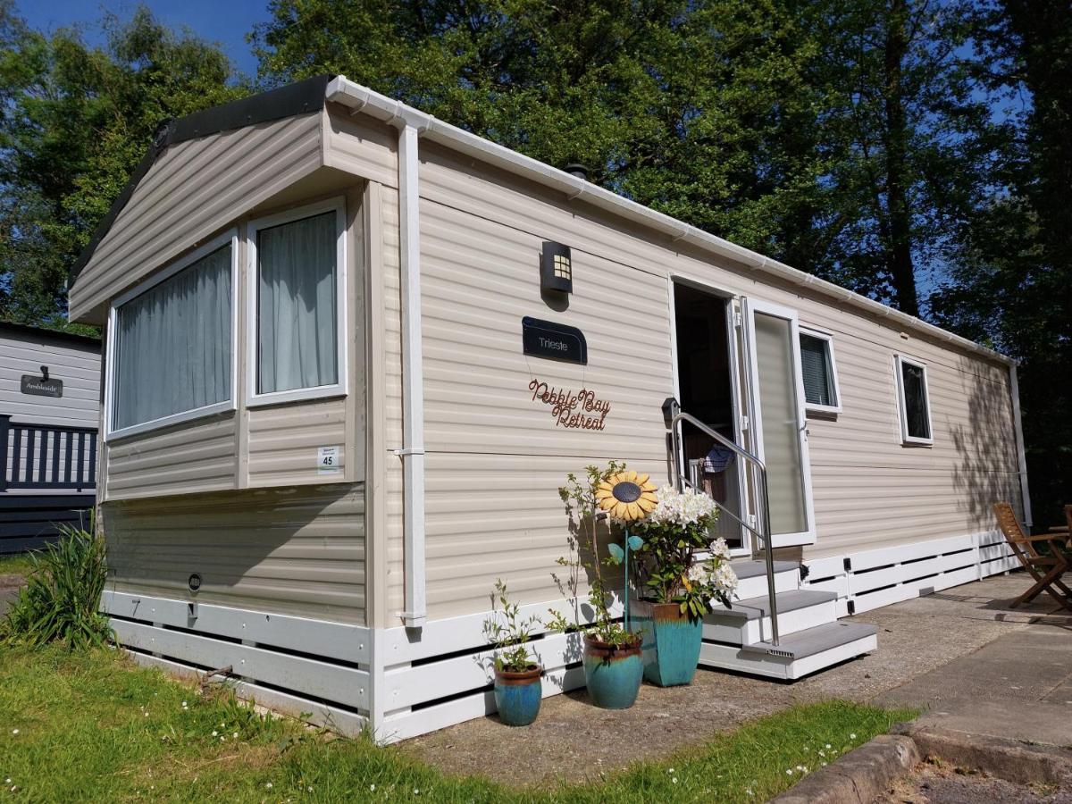 Pebble Bay Retreat Villa Milford on Sea Esterno foto
