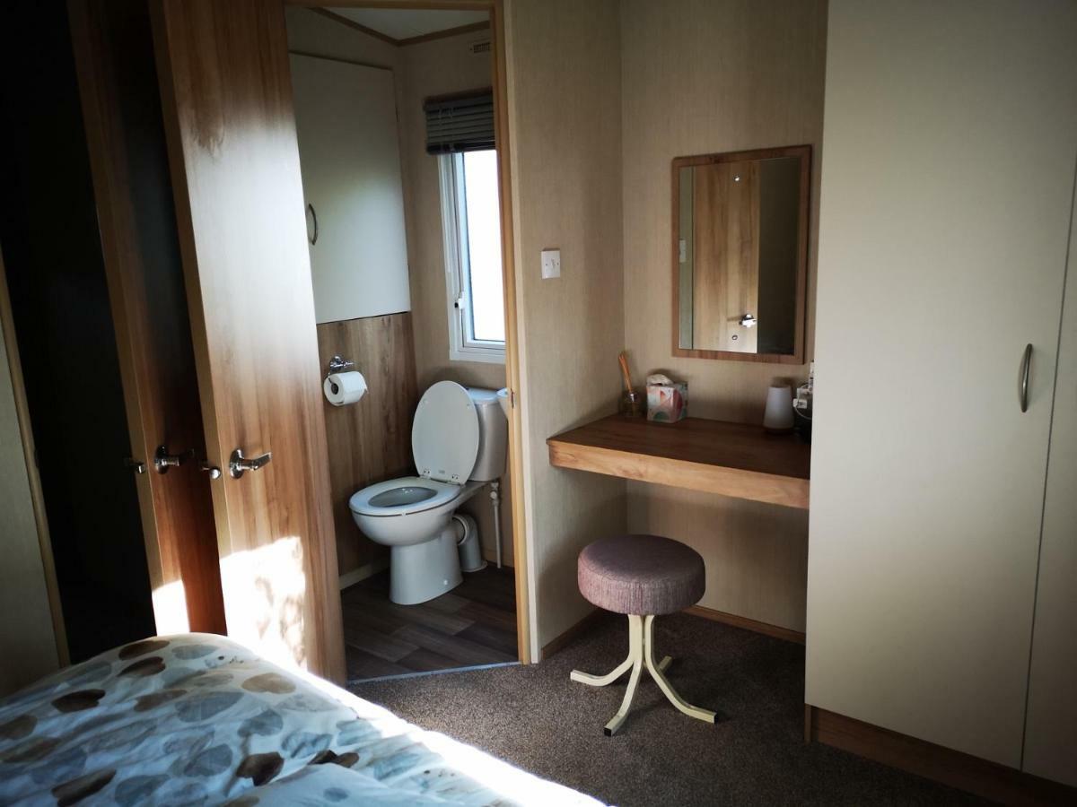 Pebble Bay Retreat Villa Milford on Sea Esterno foto